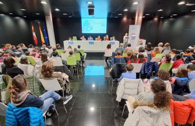Una alumna del colegio Jesús María gana la semifinal burgalesa del concurso ‘Los Pequeños Gigantes de la Lectura’