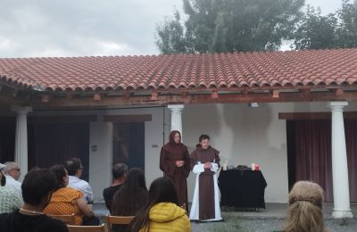 La compañía Nath Teatro escenifica en La Domus de Carucedo la obra ‘Leyendas, las raíces de El Bierzo’
